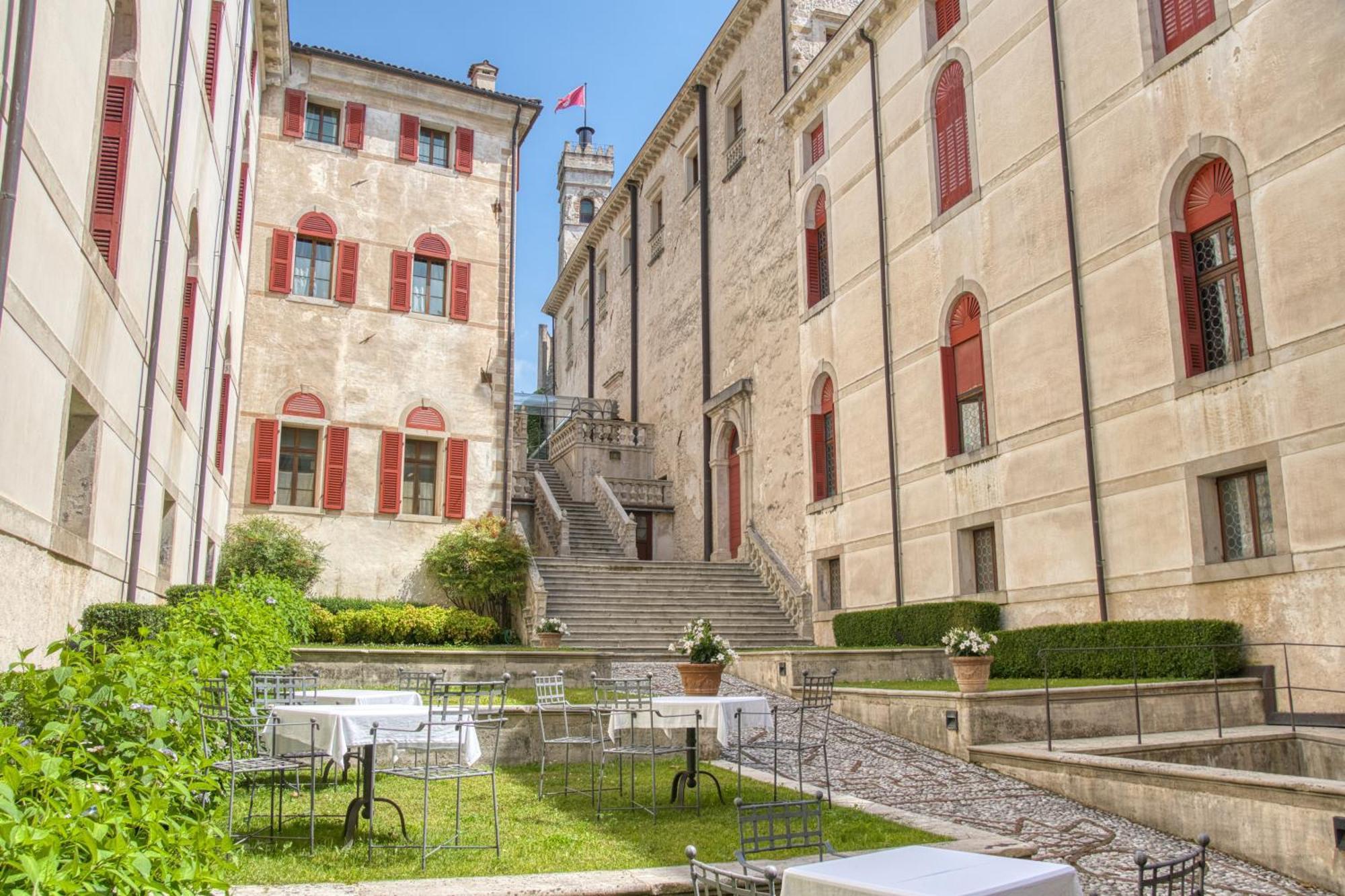 Hotel Castelbrando Cison di Valmarino Esterno foto